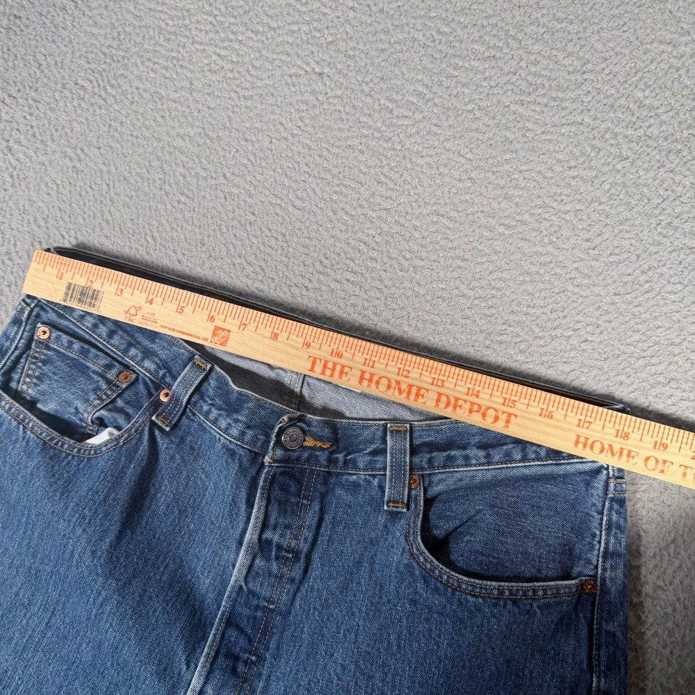 Levis Jeans Mens 38x30 (Fits 36) 501 Original Fit Straight Leg Button Fly Denim - Picture 8 of 11